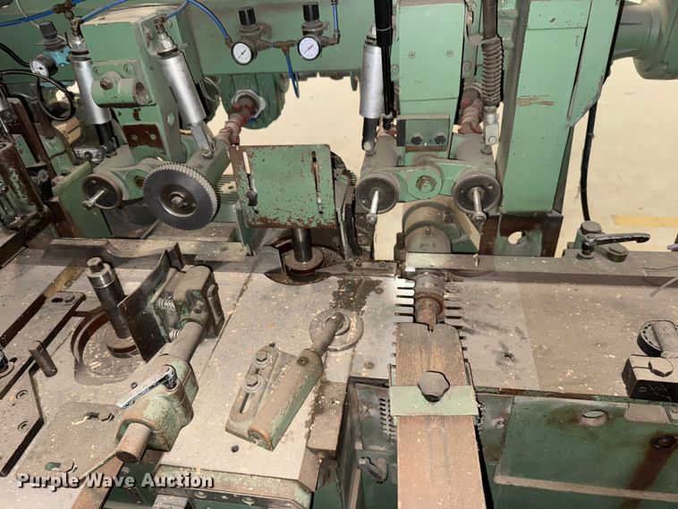 image for item ES5996 Woodworking equipment