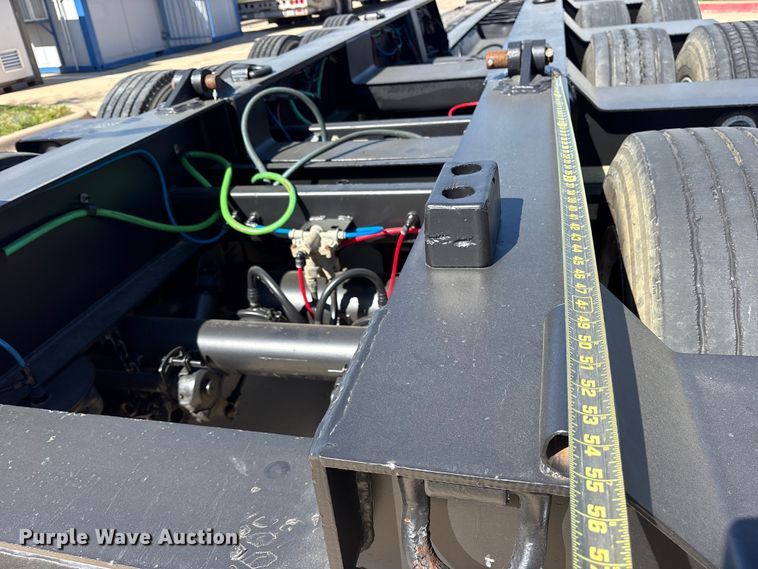 image for item ES8707 2007 Talbert T4DW60SA-HRG-1-T1 lowboy equipment trailer