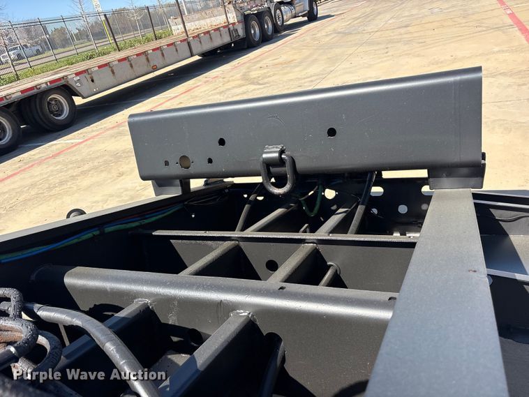 image for item ES8707 2007 Talbert T4DW60SA-HRG-1-T1 lowboy equipment trailer