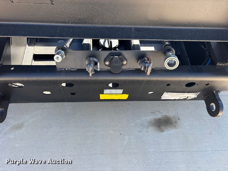 image for item ES8707 2007 Talbert T4DW60SA-HRG-1-T1 lowboy equipment trailer