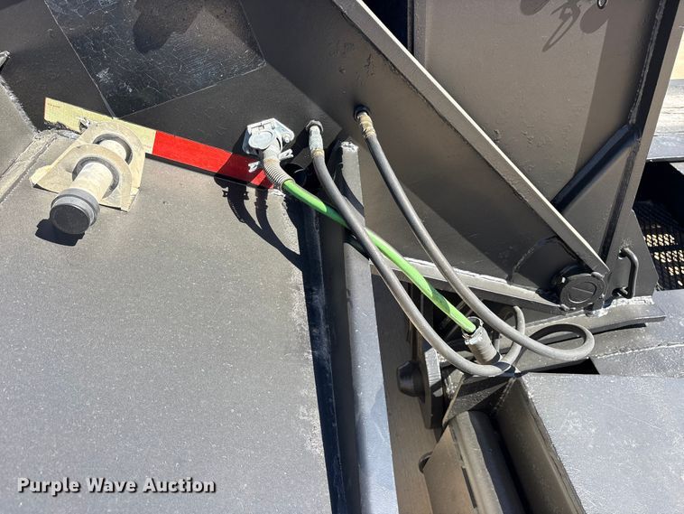 image for item ES8707 2007 Talbert T4DW60SA-HRG-1-T1 lowboy equipment trailer