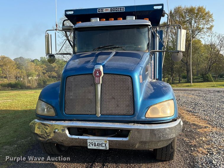 image for item ES8727 2016 Kenworth T370 dump truck