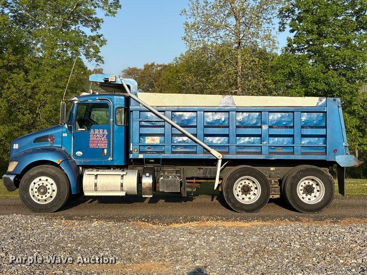 image for item ES8727 2016 Kenworth T370 dump truck