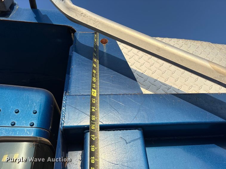 image for item ES8727 2016 Kenworth T370 dump truck