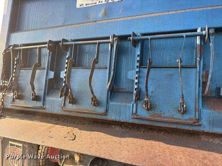 image for item ES8727 2016 Kenworth T370 dump truck