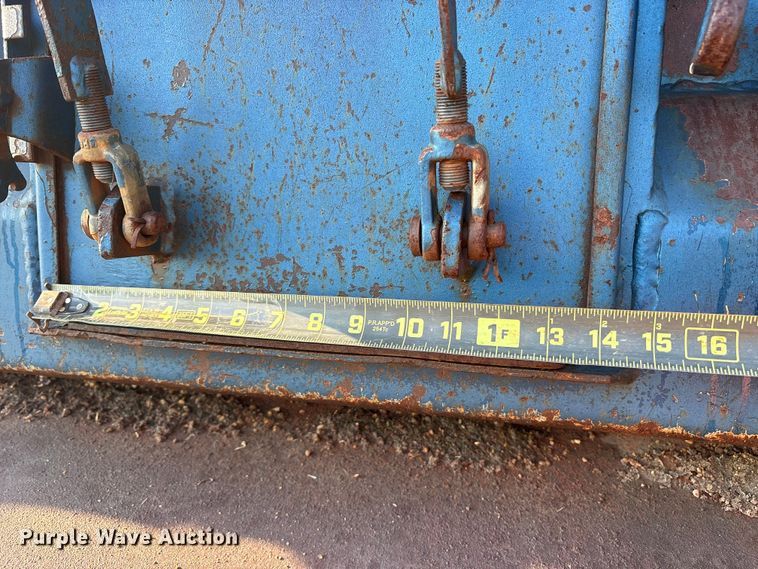 image for item ES8727 2016 Kenworth T370 dump truck