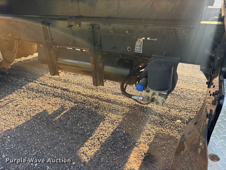 image for item ES8727 2016 Kenworth T370 dump truck