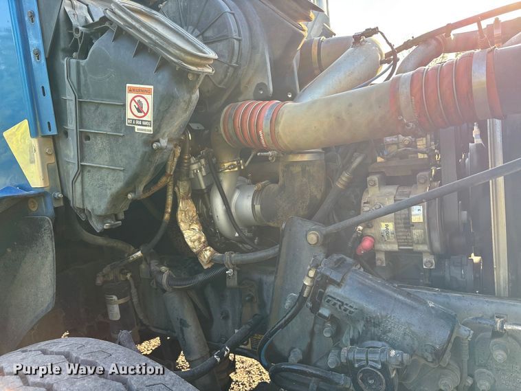 image for item ES8727 2016 Kenworth T370 dump truck