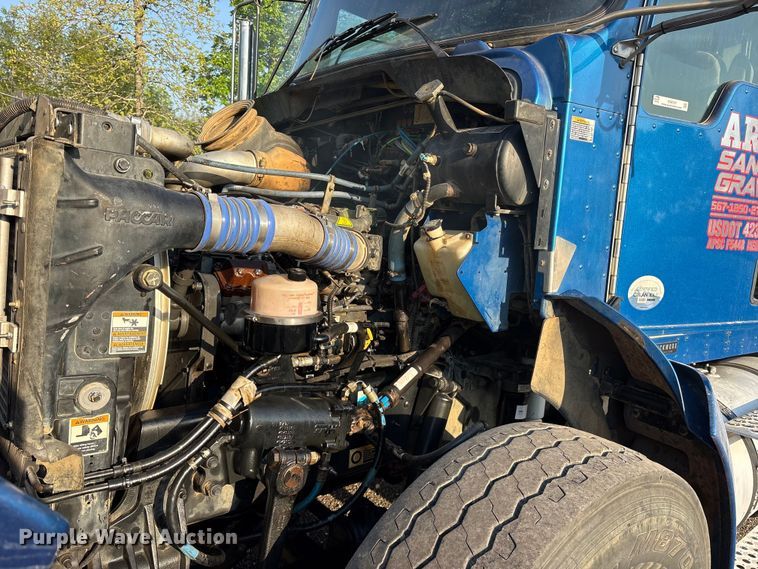 image for item ES8727 2016 Kenworth T370 dump truck