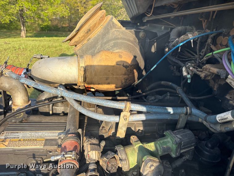 image for item ES8727 2016 Kenworth T370 dump truck