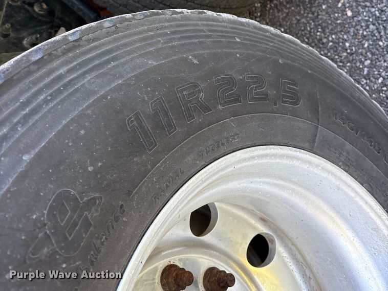 image for item ES8727 2016 Kenworth T370 dump truck