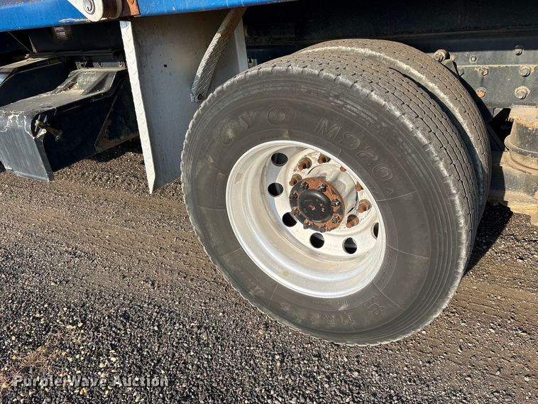 image for item ES8727 2016 Kenworth T370 dump truck