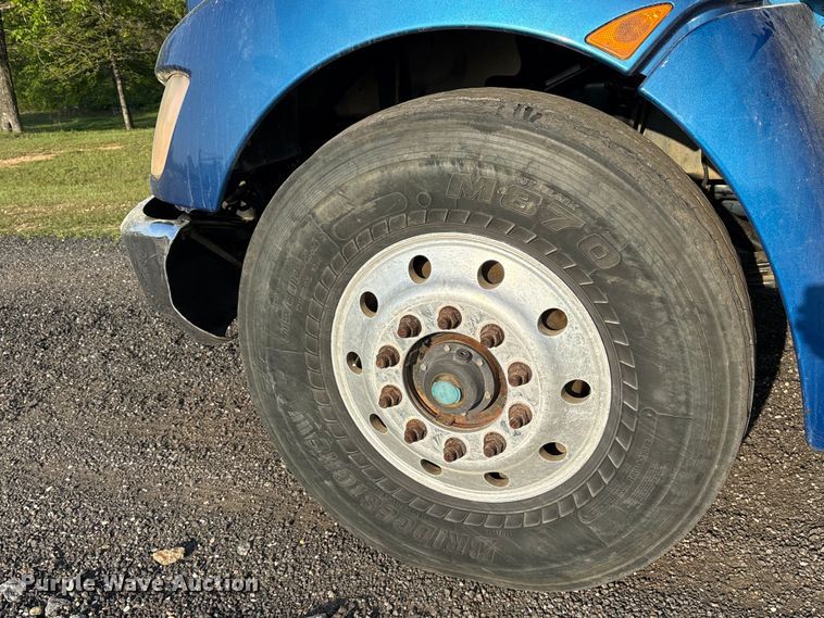 image for item ES8727 2016 Kenworth T370 dump truck