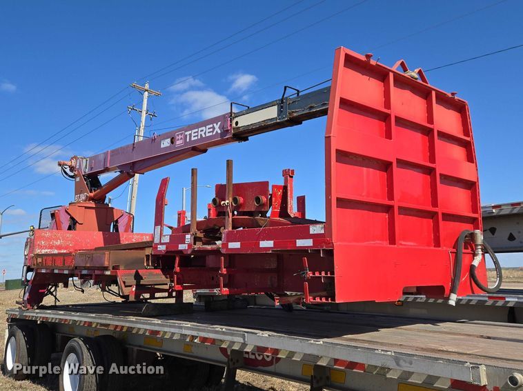 image for item ET1441 2011 Terex BT2047 truck mounted crane