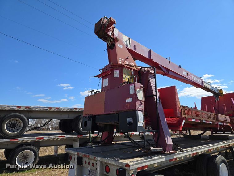 image for item ET1441 2011 Terex BT2047 truck mounted crane