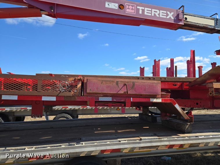 image for item ET1441 2011 Terex BT2047 truck mounted crane