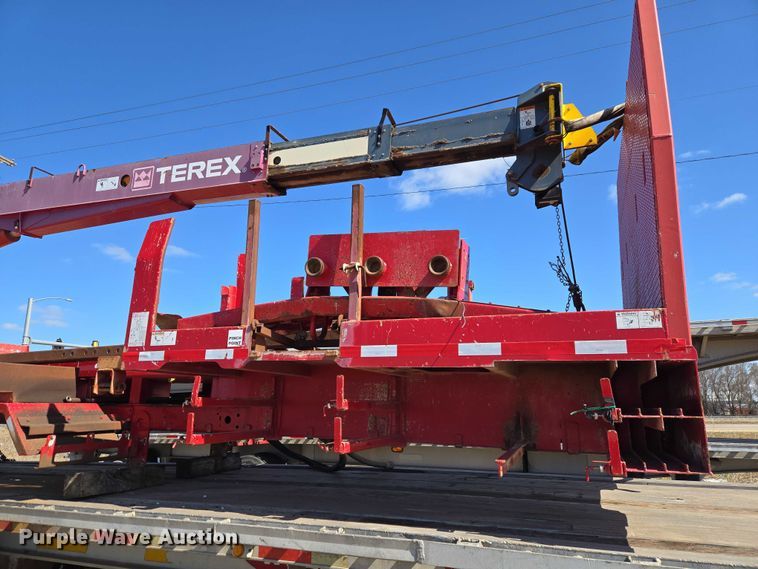 image for item ET1441 2011 Terex BT2047 truck mounted crane