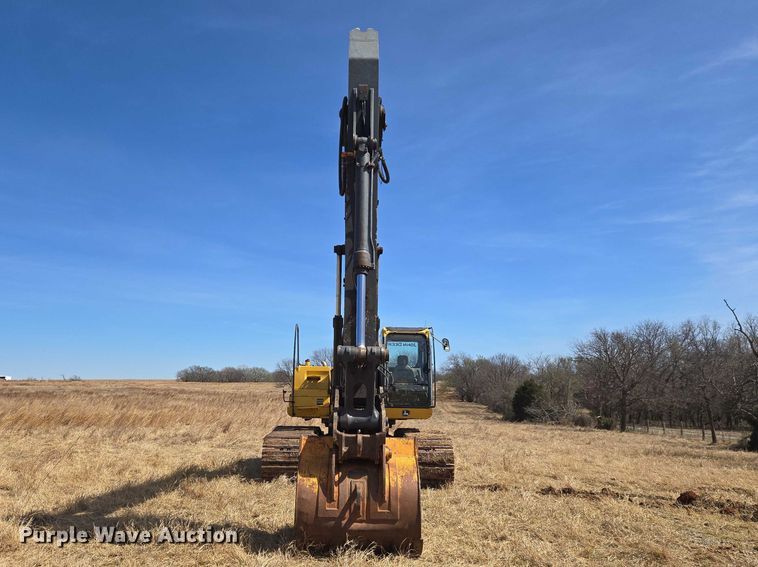 image for item ET1464 2006 John Deere 350D LC excavator