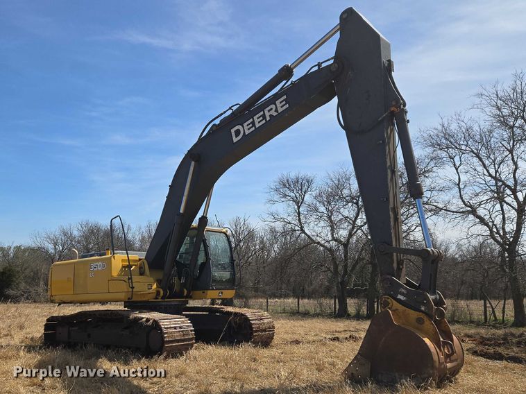 image for item ET1464 2006 John Deere 350D LC excavator