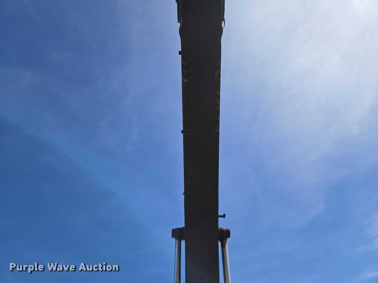 image for item ET1464 2006 John Deere 350D LC excavator