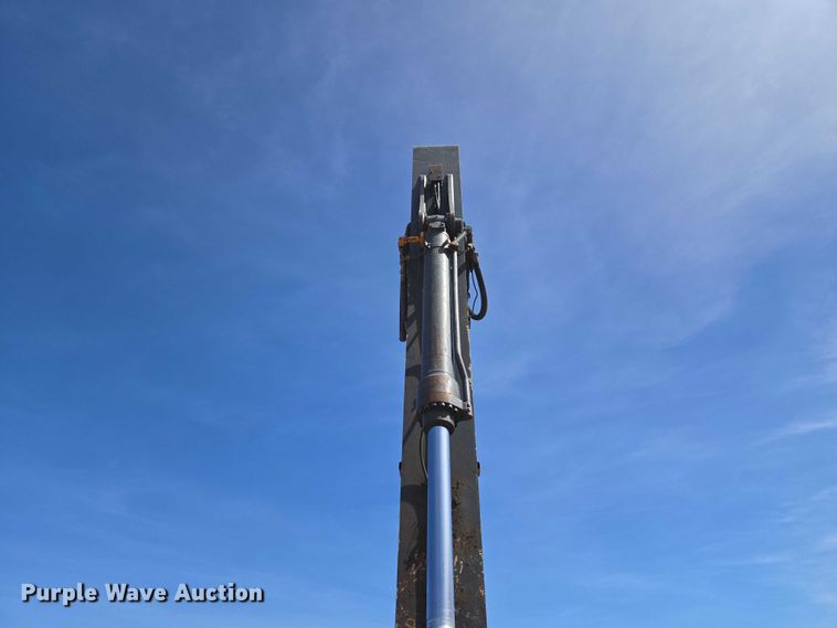 image for item ET1464 2006 John Deere 350D LC excavator