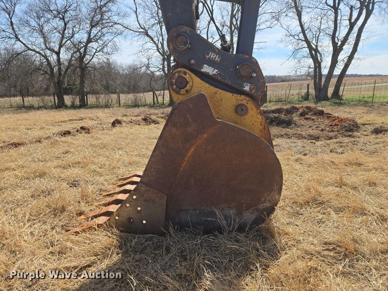 image for item ET1464 2006 John Deere 350D LC excavator