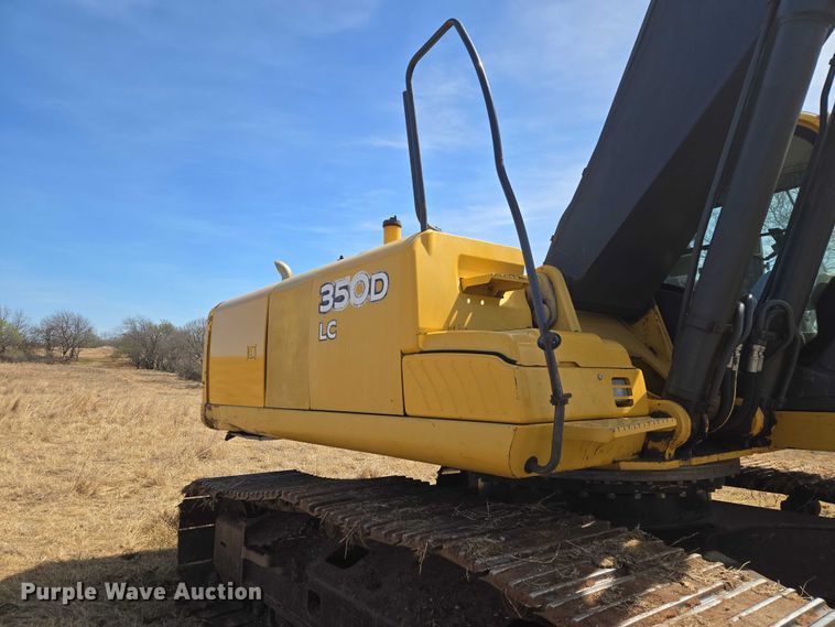 image for item ET1464 2006 John Deere 350D LC excavator