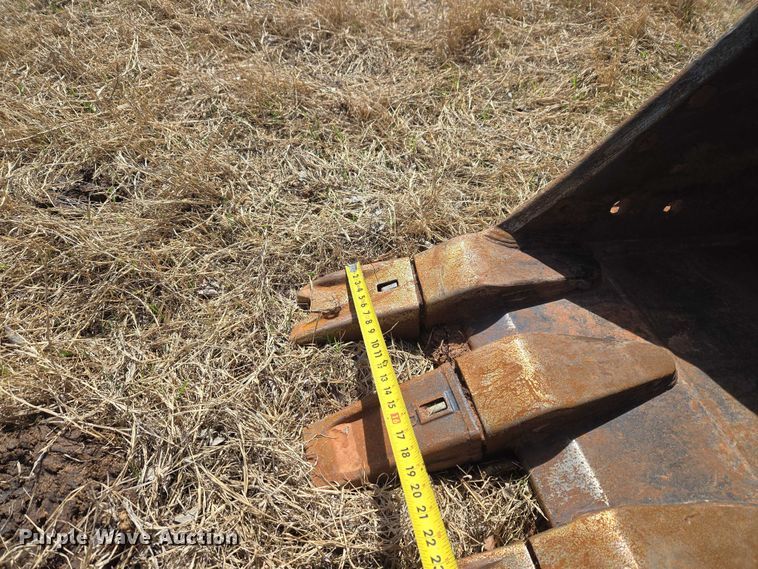 image for item ET1464 2006 John Deere 350D LC excavator