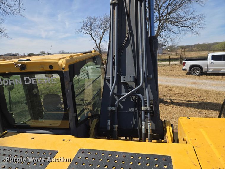 image for item ET1464 2006 John Deere 350D LC excavator