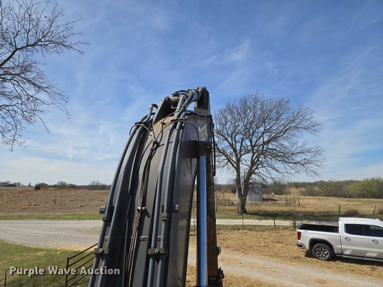 image for item ET1464 2006 John Deere 350D LC excavator