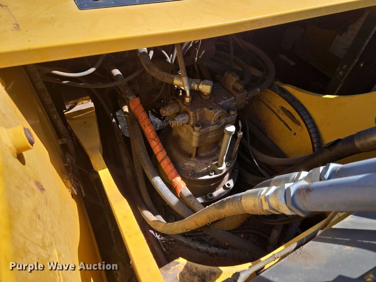 image for item ET1464 2006 John Deere 350D LC excavator