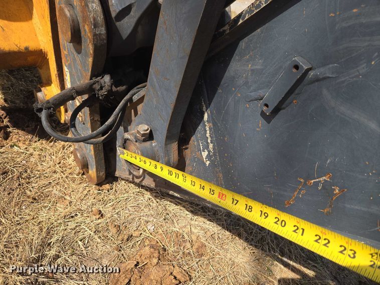 image for item ET1464 2006 John Deere 350D LC excavator