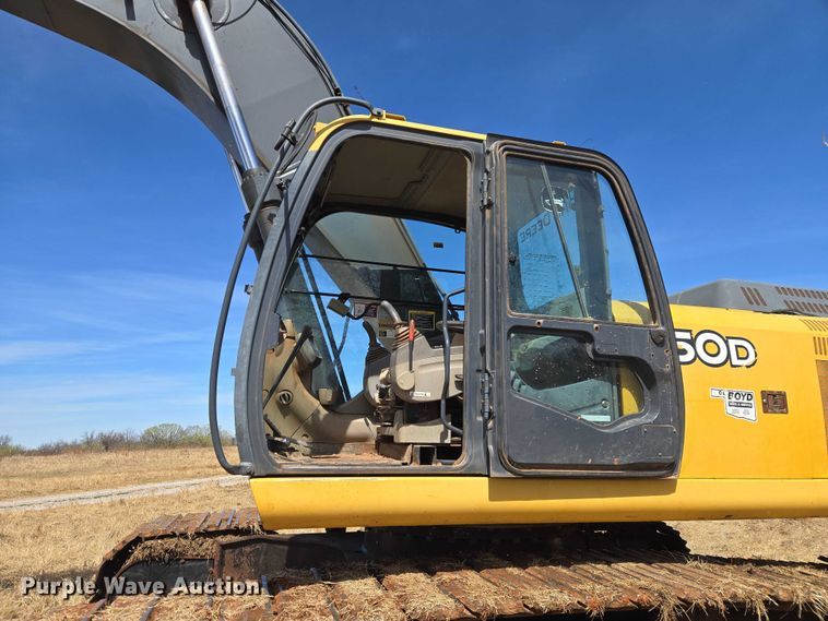 image for item ET1464 2006 John Deere 350D LC excavator