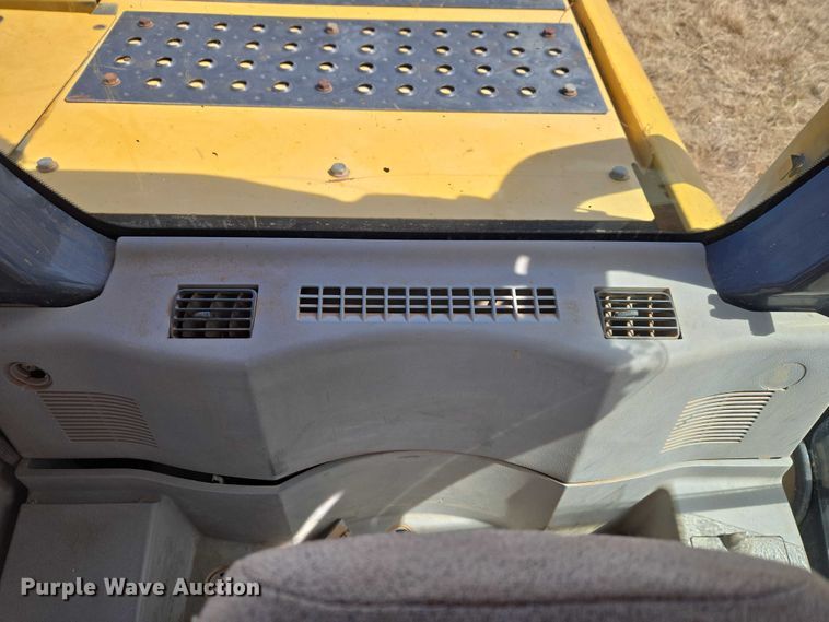 image for item ET1464 2006 John Deere 350D LC excavator