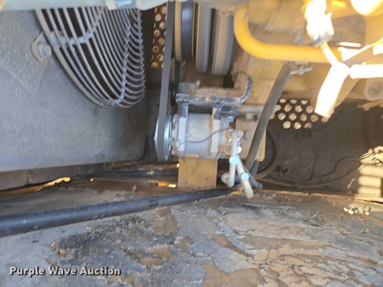 image for item ET1464 2006 John Deere 350D LC excavator