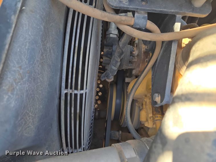 image for item ET1464 2006 John Deere 350D LC excavator