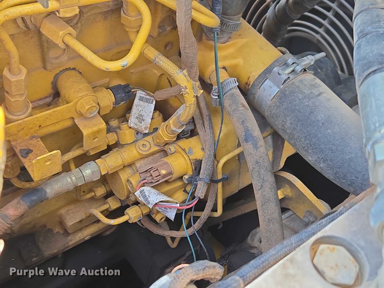 image for item ET1464 2006 John Deere 350D LC excavator