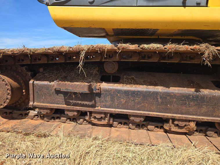 image for item ET1464 2006 John Deere 350D LC excavator