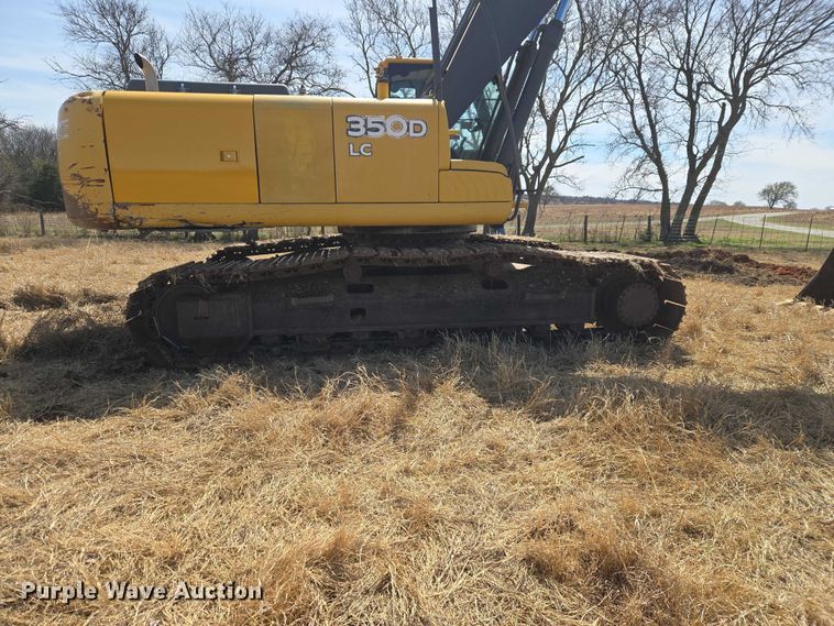 image for item ET1464 2006 John Deere 350D LC excavator