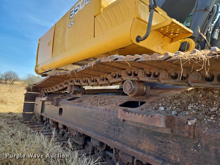 image for item ET1464 2006 John Deere 350D LC excavator