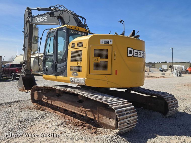 image for item ET1465 2015 John Deere 245G LC excavator