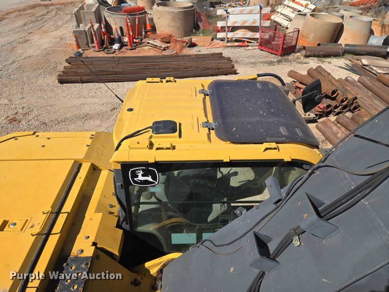 image for item ET1465 2015 John Deere 245G LC excavator