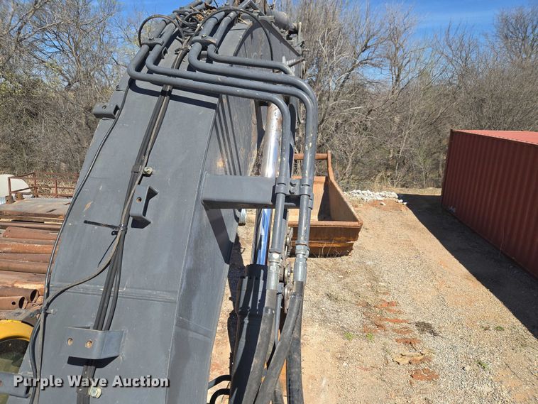 image for item ET1465 2015 John Deere 245G LC excavator