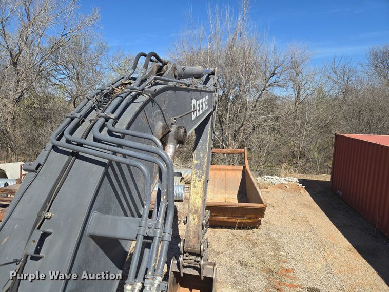 image for item ET1465 2015 John Deere 245G LC excavator