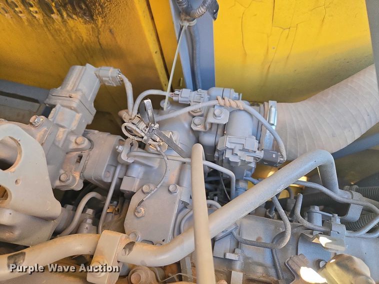 image for item ET1465 2015 John Deere 245G LC excavator