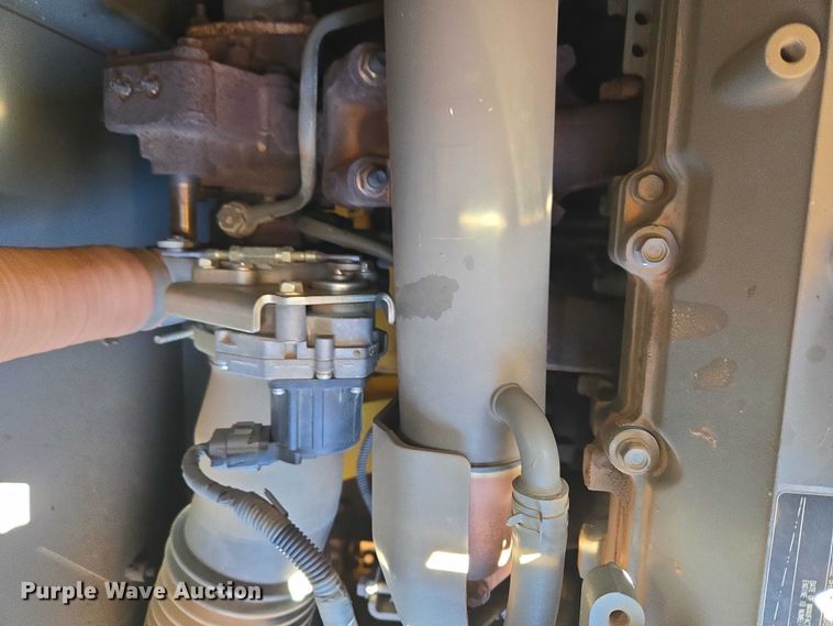 image for item ET1465 2015 John Deere 245G LC excavator