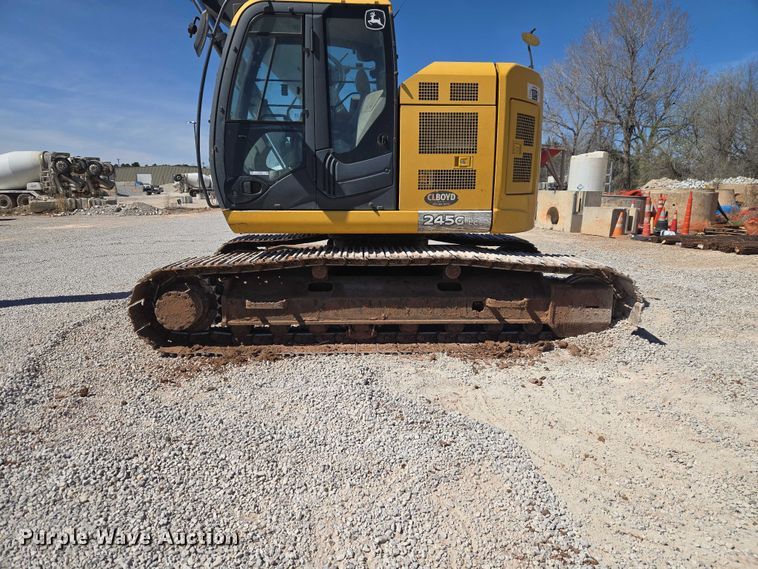 image for item ET1465 2015 John Deere 245G LC excavator
