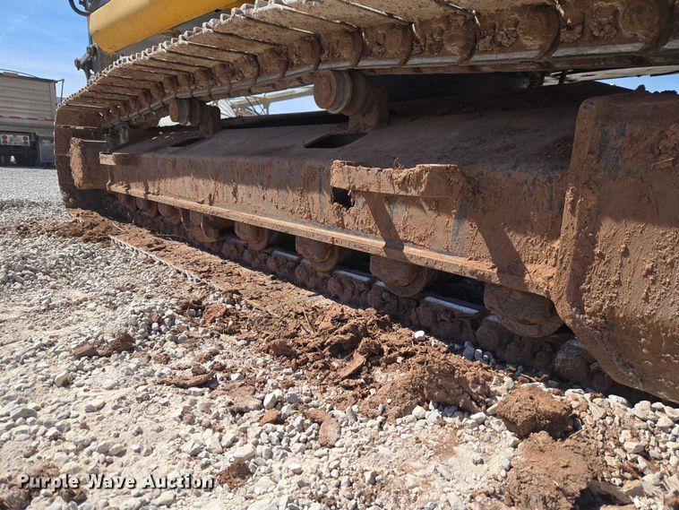 image for item ET1465 2015 John Deere 245G LC excavator