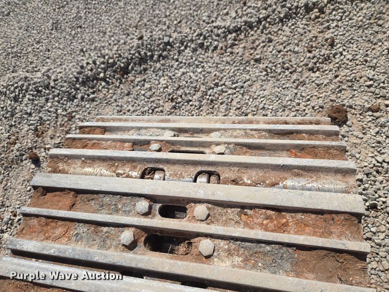 image for item ET1465 2015 John Deere 245G LC excavator