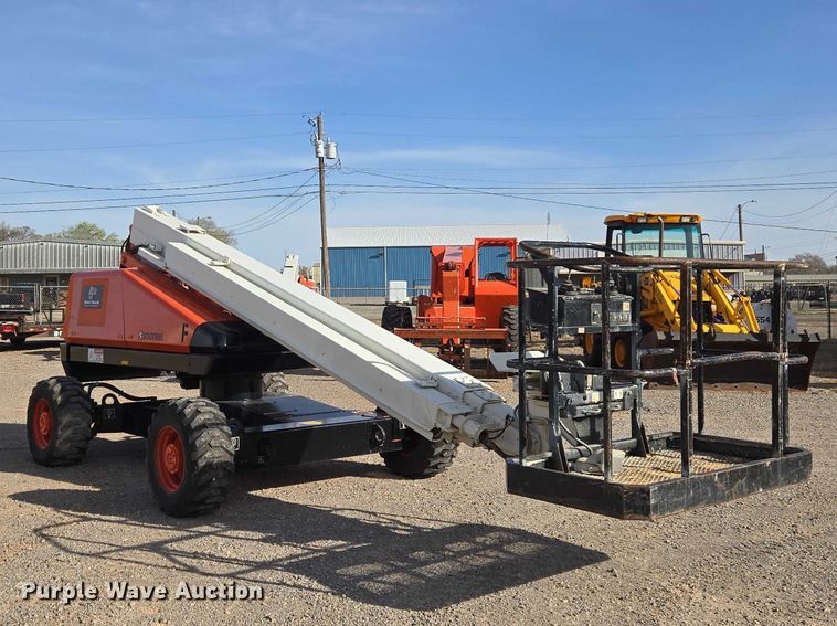 image for item ET1472 2007 Snorkel TB-42CU boom lift